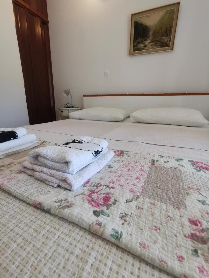 Apartments Divina Ровин Екстериор снимка