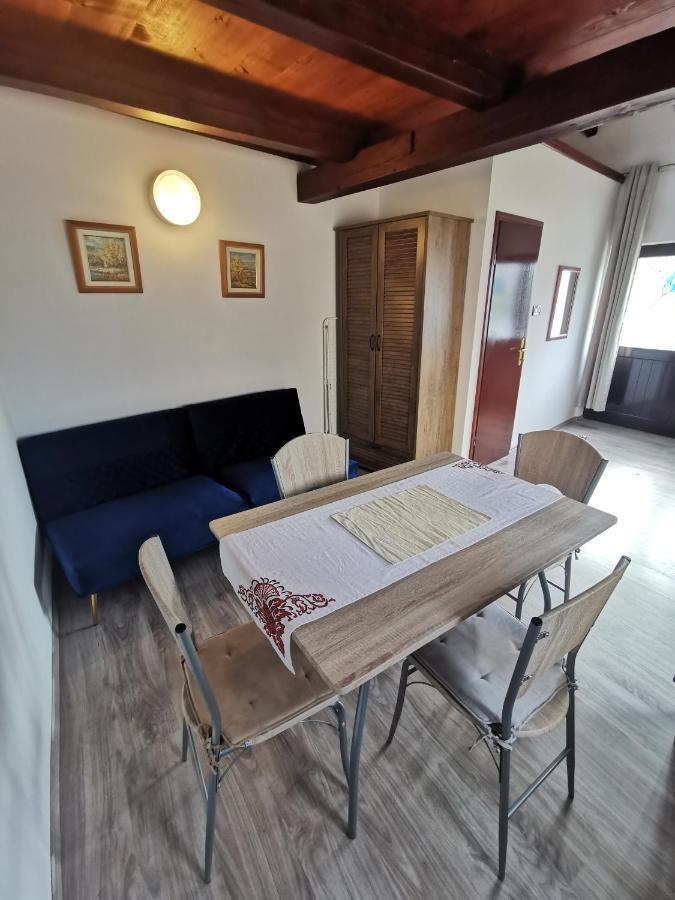 Apartments Divina Ровин Екстериор снимка