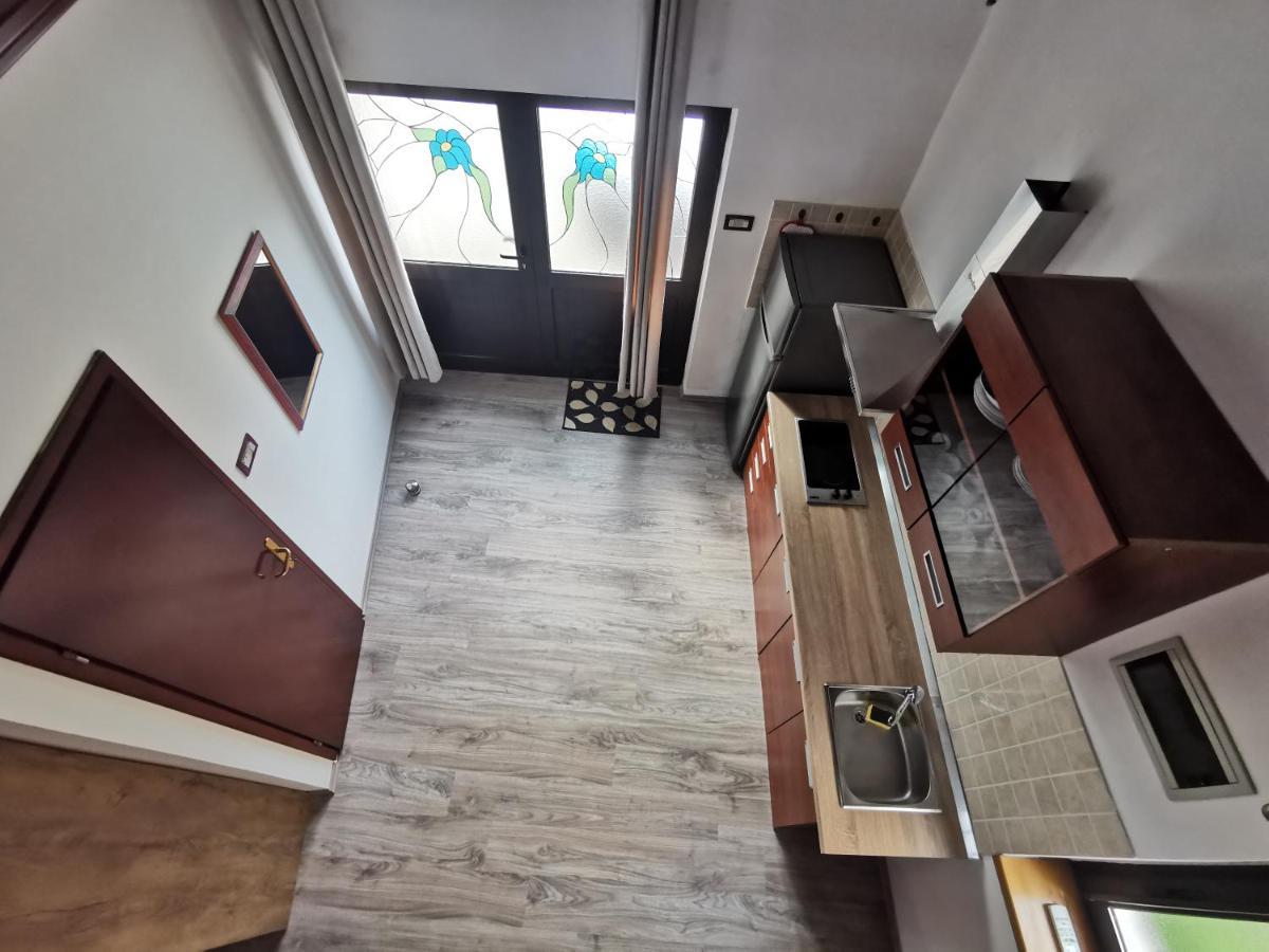 Apartments Divina Ровин Екстериор снимка