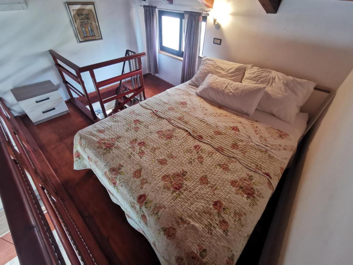 Apartments Divina Ровин Екстериор снимка