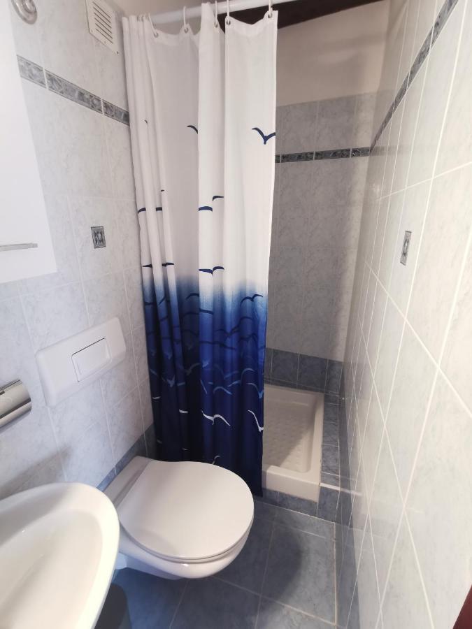Apartments Divina Ровин Екстериор снимка
