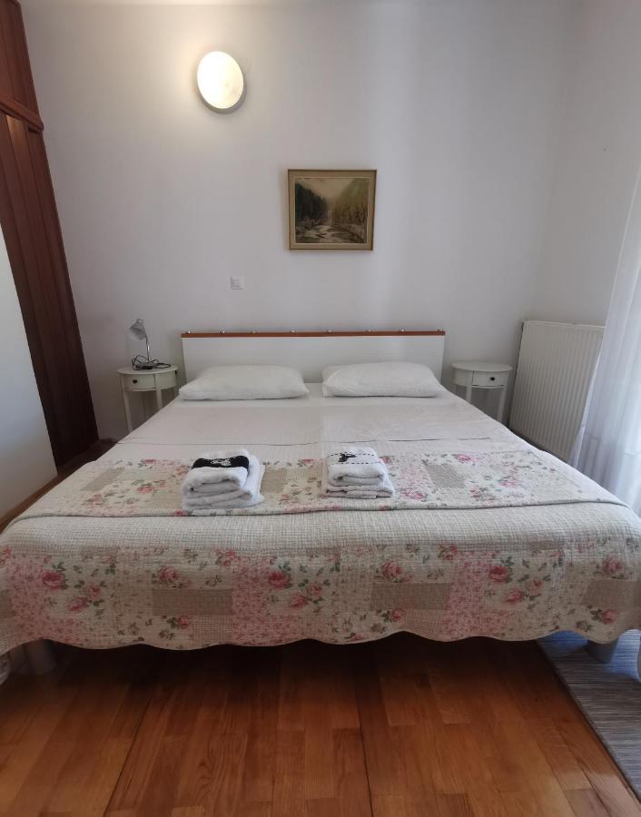 Apartments Divina Ровин Екстериор снимка