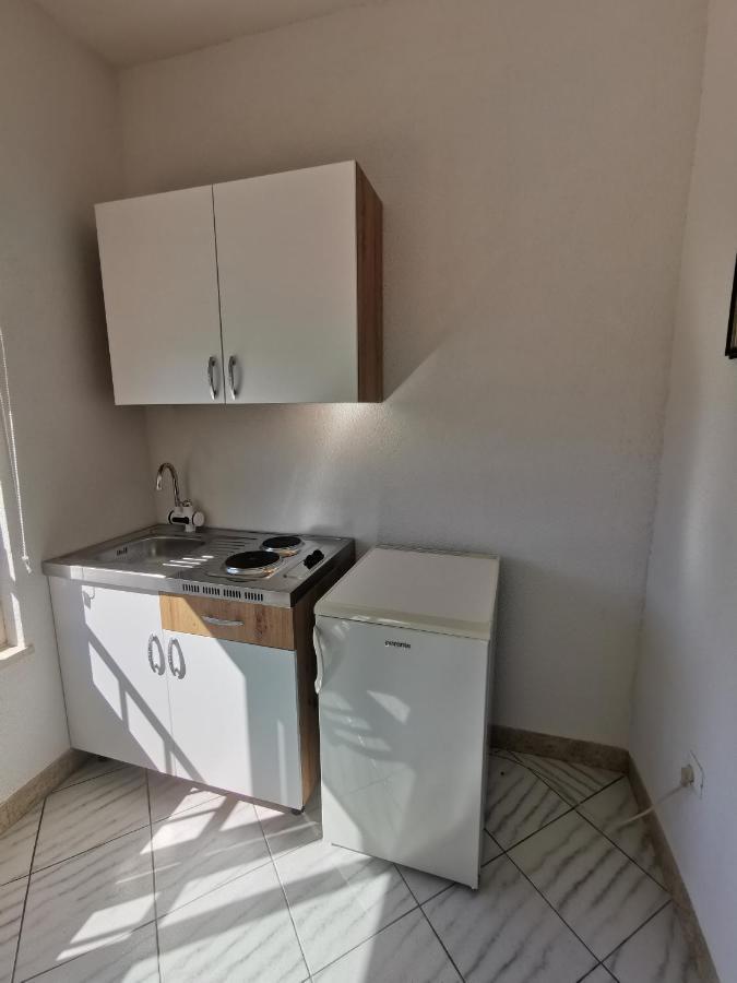 Apartments Divina Ровин Екстериор снимка