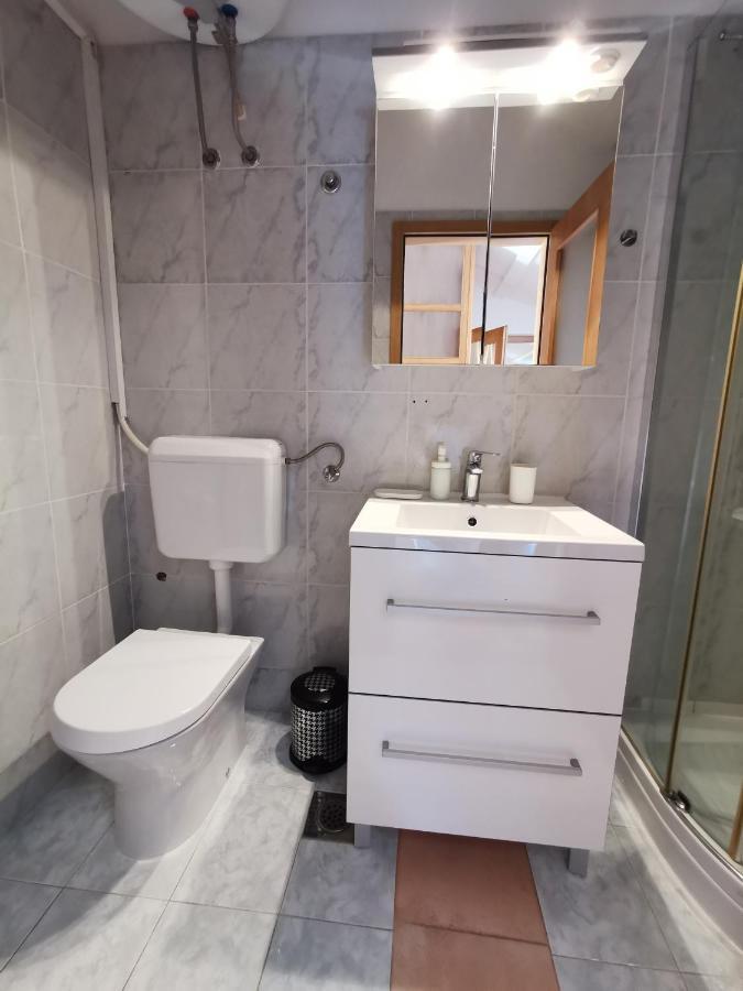 Apartments Divina Ровин Екстериор снимка