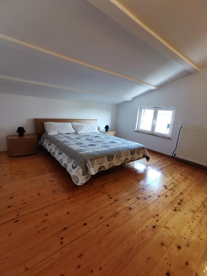 Apartments Divina Ровин Екстериор снимка